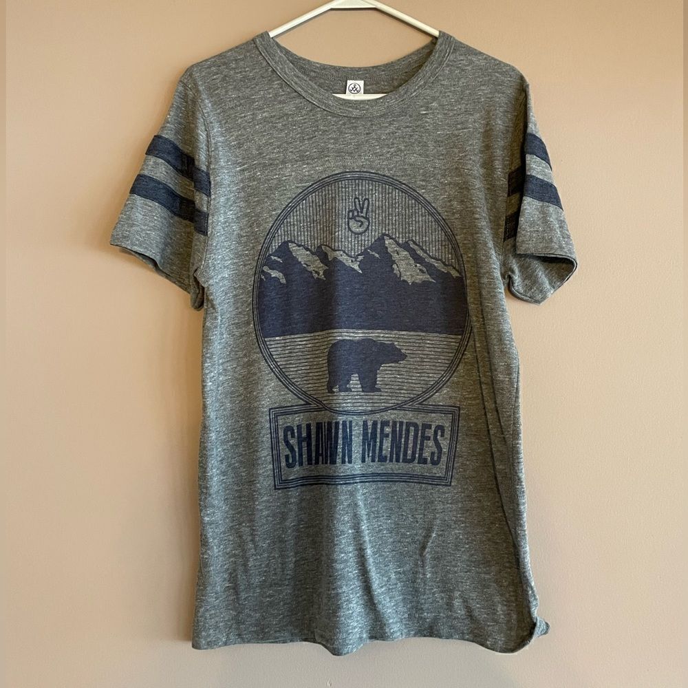 Shawn Mendes t shirt
